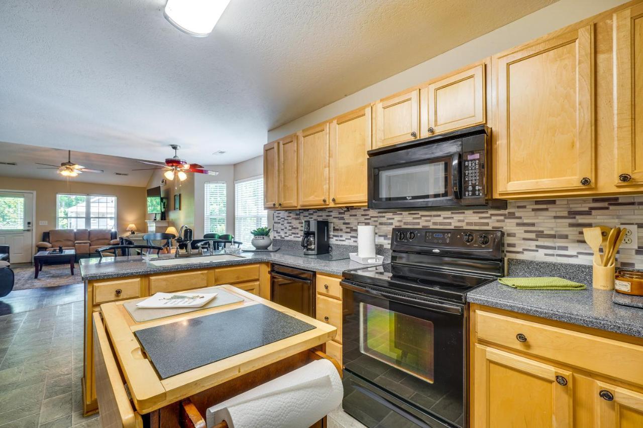 Pigeon Forge Home With Screened Porch, 3 Mi To Town! Екстериор снимка